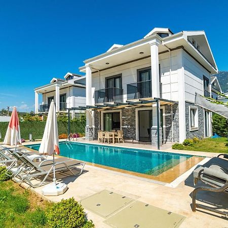 4 Bedroom Holiday Villa In Hisaroenue Oeluedeniz- Gold Rose Fethiye Eksteriør billede