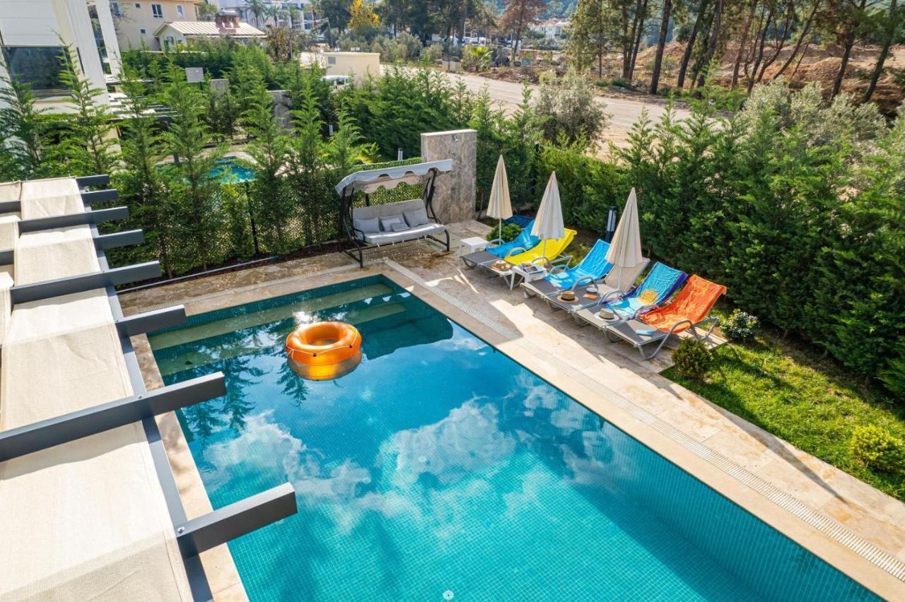 4 Bedroom Holiday Villa In Hisaroenue Oeluedeniz- Gold Rose Fethiye Eksteriør billede