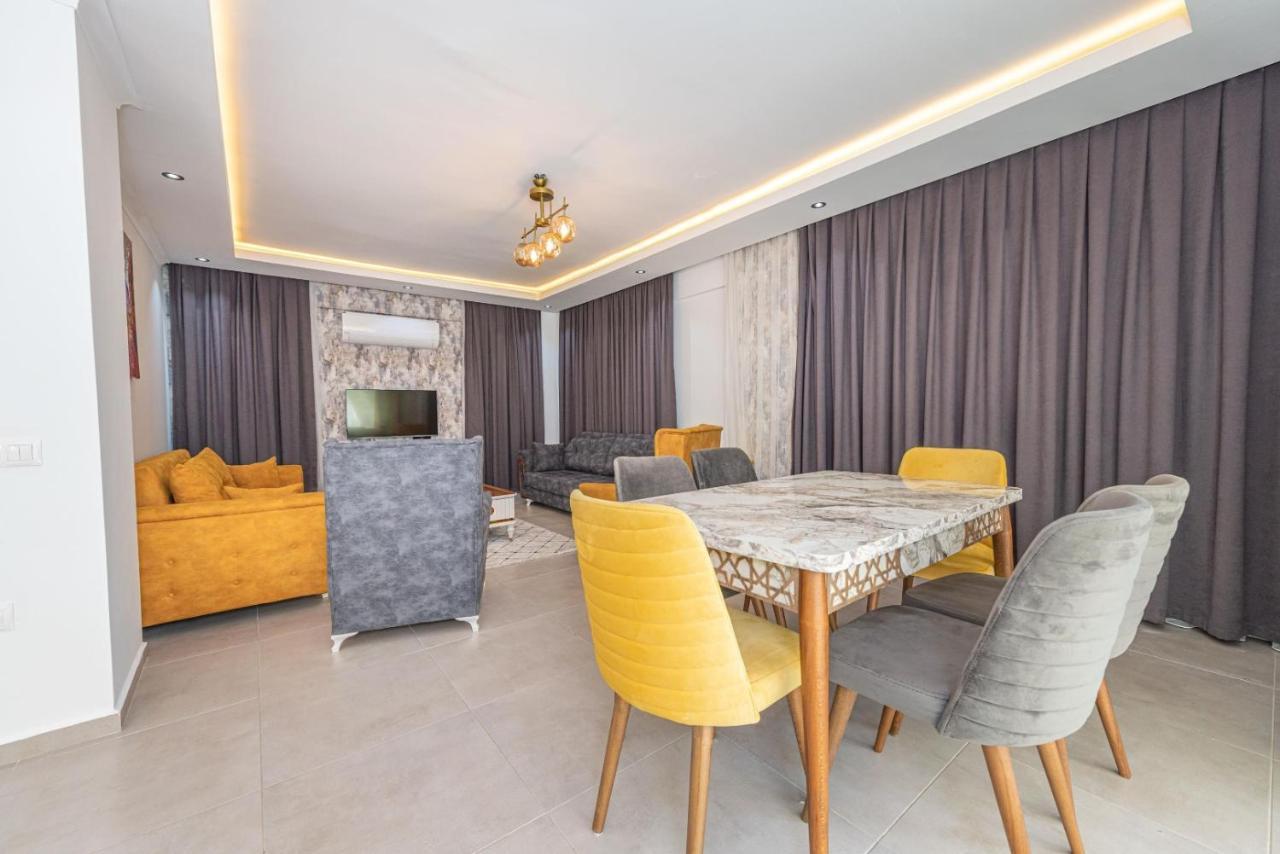 4 Bedroom Holiday Villa In Hisaroenue Oeluedeniz- Gold Rose Fethiye Eksteriør billede
