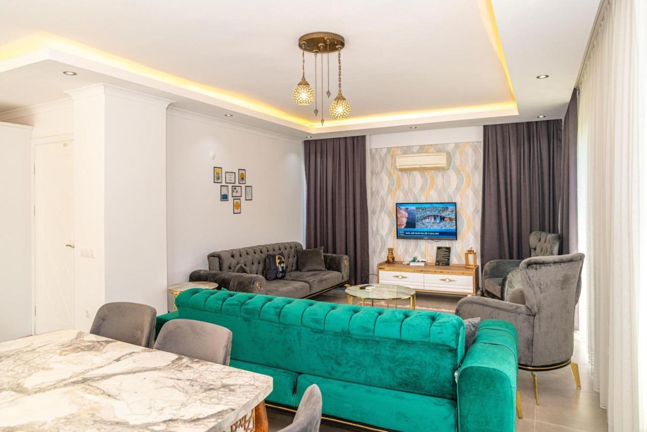 4 Bedroom Holiday Villa In Hisaroenue Oeluedeniz- Gold Rose Fethiye Eksteriør billede