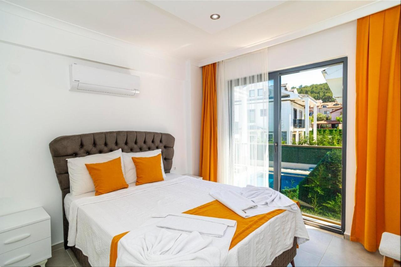 4 Bedroom Holiday Villa In Hisaroenue Oeluedeniz- Gold Rose Fethiye Eksteriør billede
